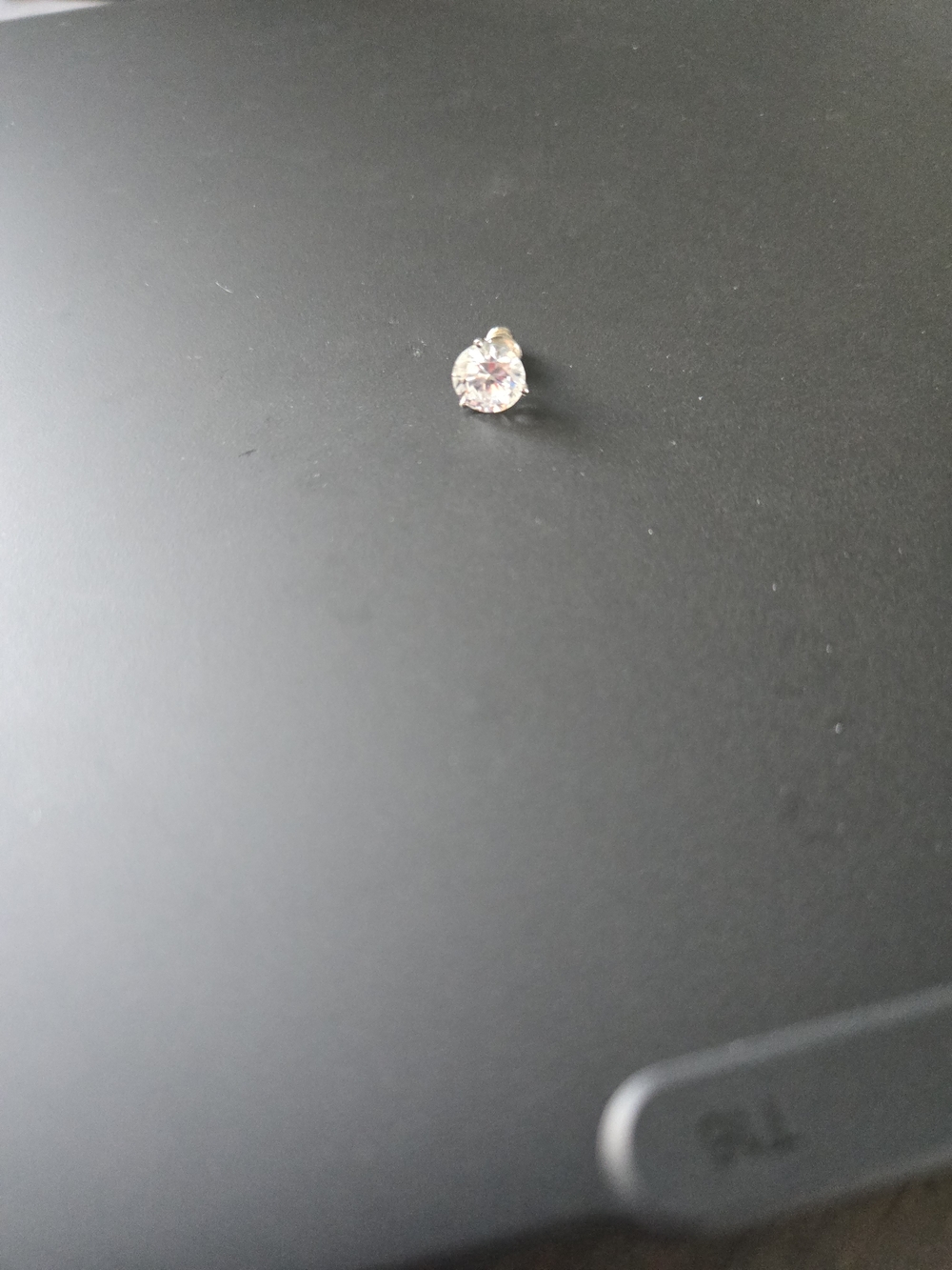 Silver Solitaire Clear Crystal Stud Earring - Unbranded